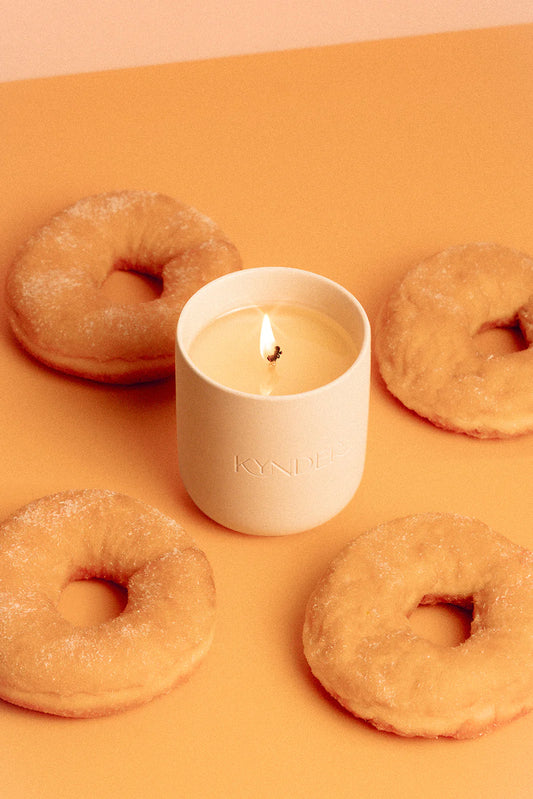 Cinnamon Donut - 360g Soy Candle - bocajbeauty